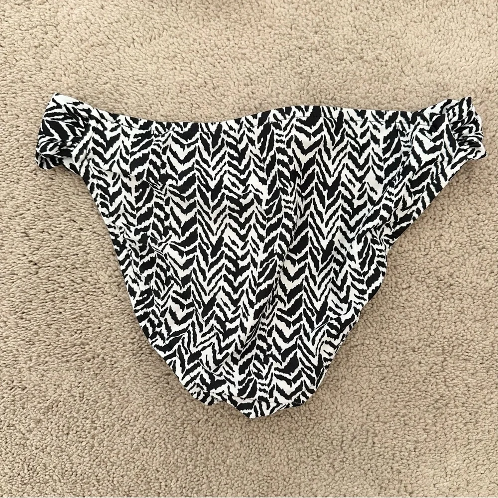 Animal Print Black & White Two Piece Bikini-Underwire Halter Top Hipster Bottoms